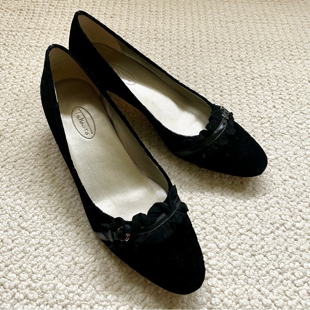 EUC Talbots Black Suede Ruffle Toe Pumps Kitten Heel
